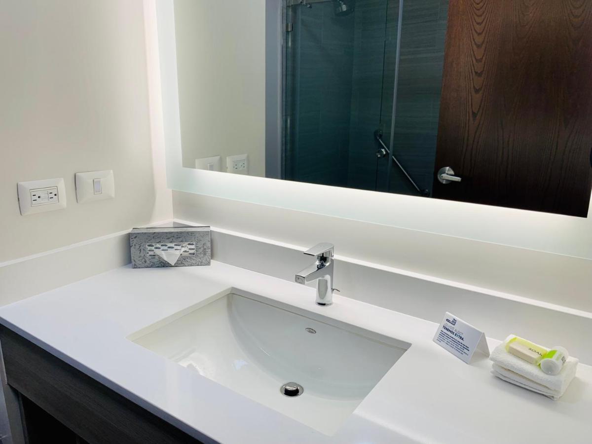 Holiday Inn Express - Guadalajara Vallarta Poniente By Ihg 萨波潘 外观 照片