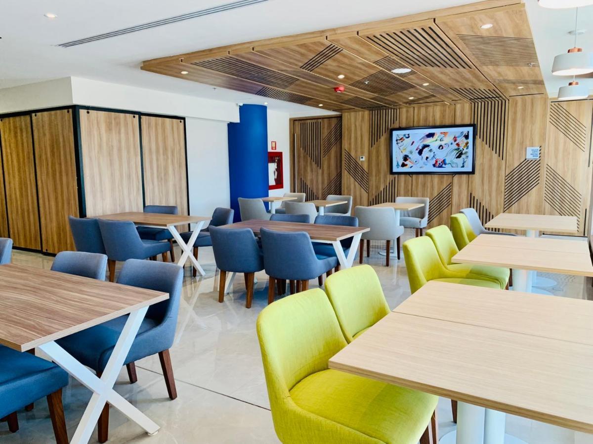Holiday Inn Express - Guadalajara Vallarta Poniente By Ihg 萨波潘 外观 照片